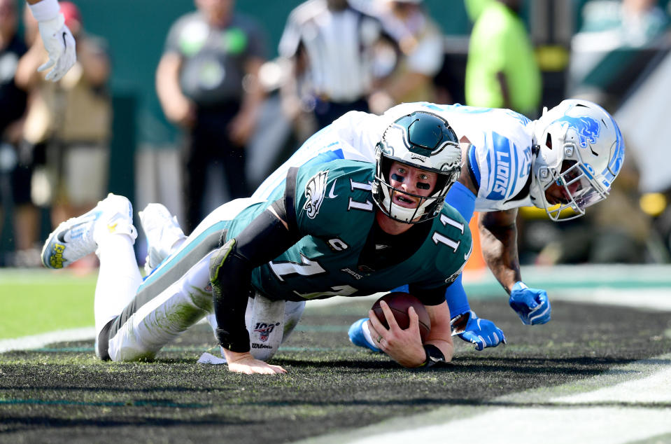 Carson Wentz couldn't lead the Eagles back to get a late win over the Lions. (Getty Images)