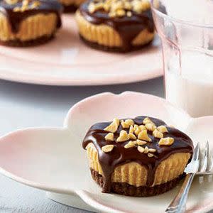 Mini Peanut Butter Cheesecakes