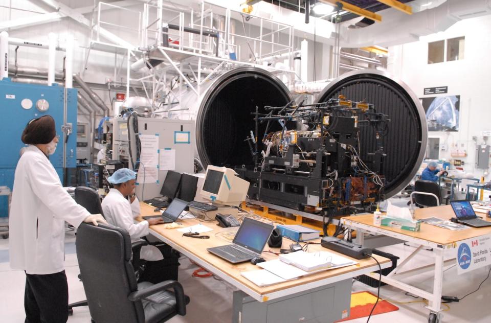 A spare robotic hand for Canadarm2 tested at Ottawa's David Florida Laboratory in 2015. The Canadian Space Agency says the lab can run tests ranging from –25 to 60 C.