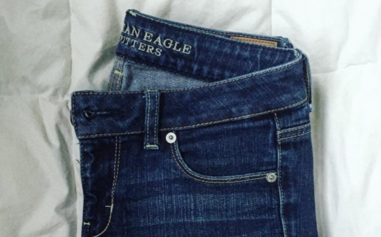 A long-distance runner who had previously struggled with bulimia got rid of a pair of too-tight jeans that were making her feel bad. (Photo: Instagram/runfargirl)