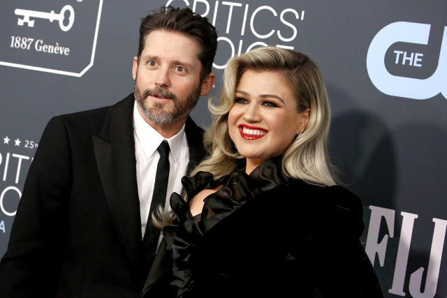 Kelly Clarkson Will Pay Ex-Husband Brandon Blackstock Over $1.3 Million in  Divorce Settlement