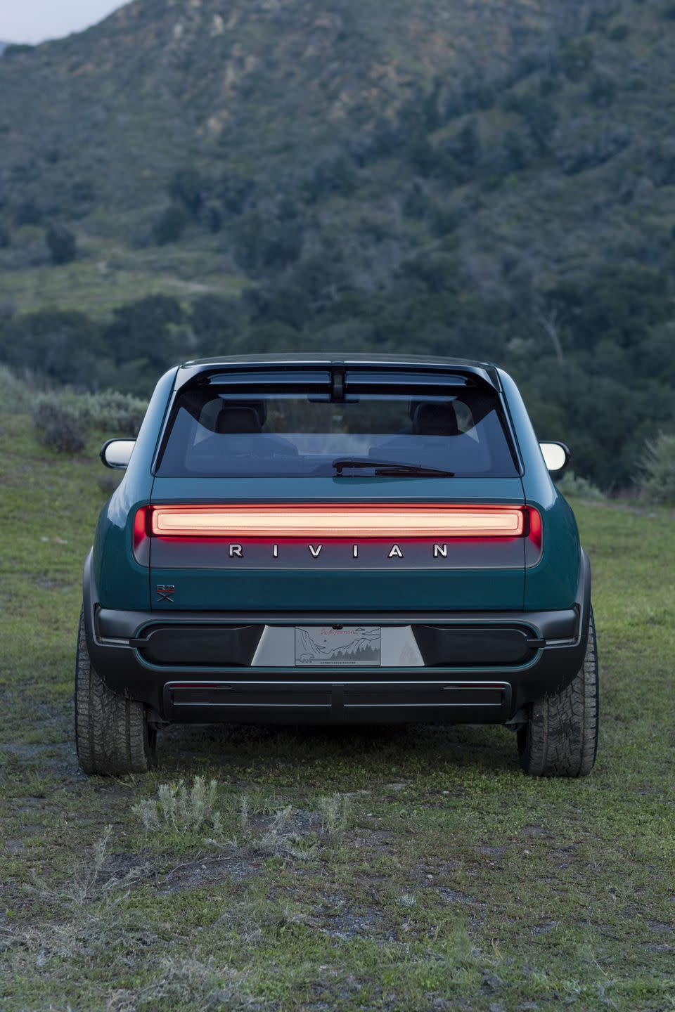 2027 rivian r3