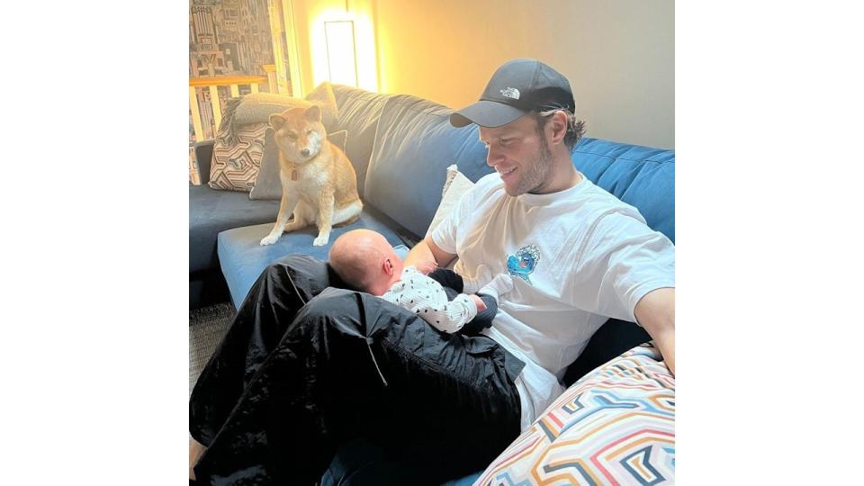 Olly Murs with baby daughter Madison and dog Missy