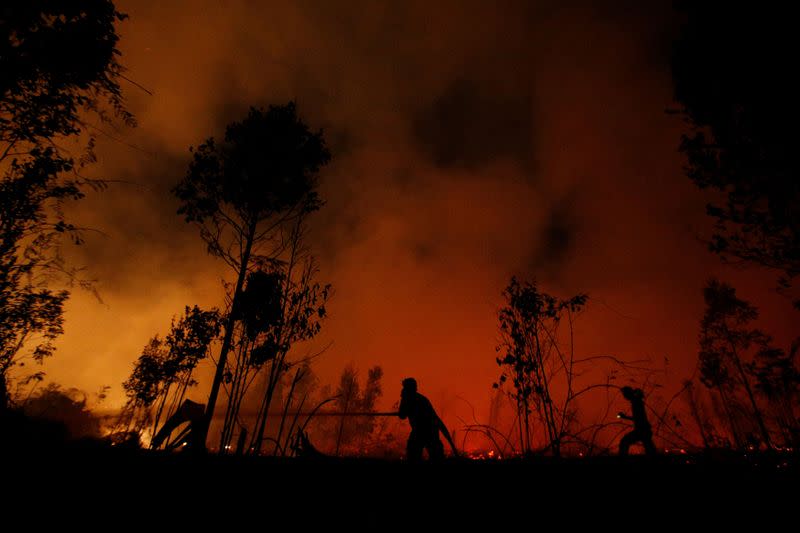 FILE PHOTO: Indonesia's firefighters on frontline of Borneo's forest blazes