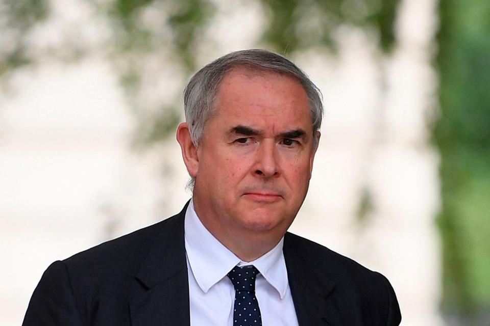 Geoffrey Cox walking through Downing Street (AFP/Getty Images)