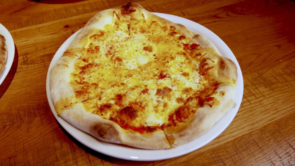 18. Cheese Pizza
