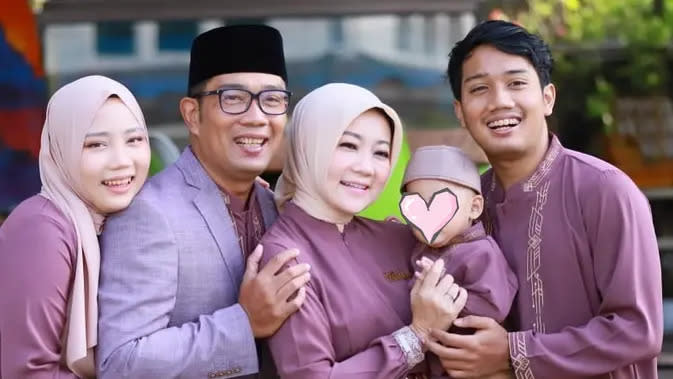 Potret Hangat Keluarga Ridwan Kamil dan Atalia Praratya. (Sumber: Instagram/ataliapr)