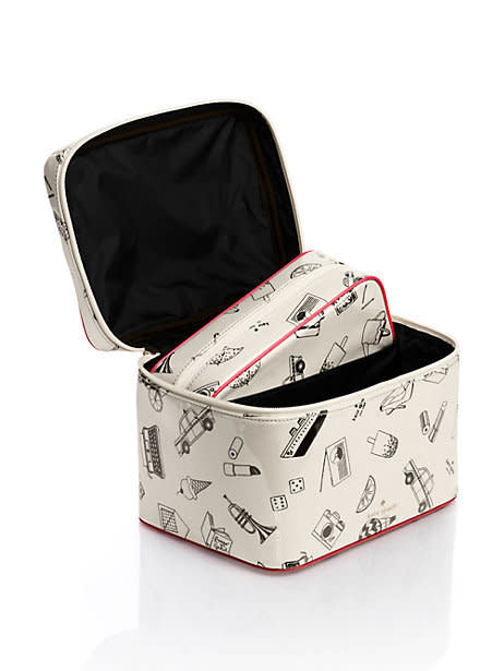 Lunch Box Set, $148,&nbsp;<a href="https://www.katespade.com/products/things-we-love-large-natalie/PWRU4684.html?cgid=ks-accessories-travel-accessories&amp;dwvar_PWRU4684_color=974#start=31&amp;cgid=ks-accessories-travel-accessories" target="_blank">Kate Spade</a>