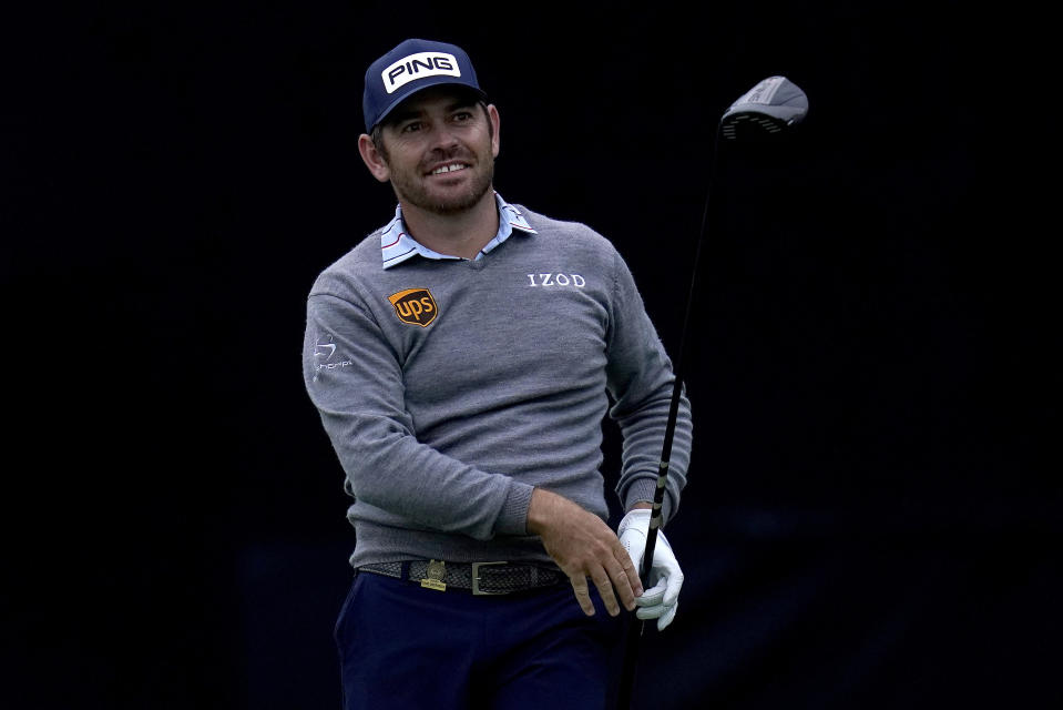 Louis Oosthuizen, of South Africa, plays his shot from the seventh tee during the first round of the U.S. Open Golf Championship, Thursday, June 17, 2021, at Torrey Pines Golf Course in San Diego. (AP Photo/Gregory Bull)