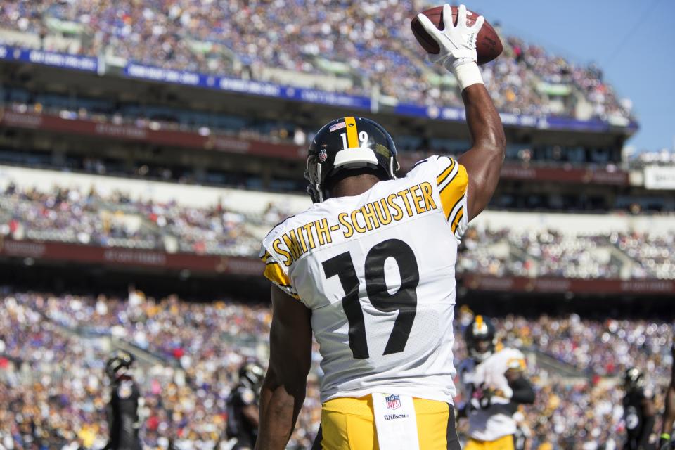 JuJu Smith-Schuster celebrates a house call. (Photo by Tasos Katopodis/Getty Images)