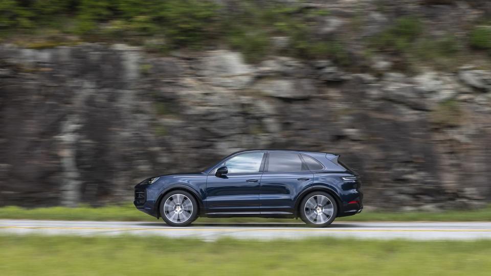 2025 porsche cayenne gts