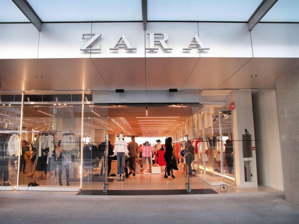 Zara owner Inditex creates gowns and distributes other protective material