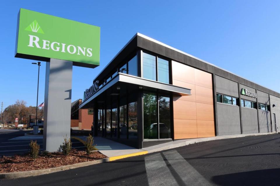 Regions Bank operates approximately 1,400 banking offices and 2,000 ATMs across the Southeast, the Midwest and Texas.