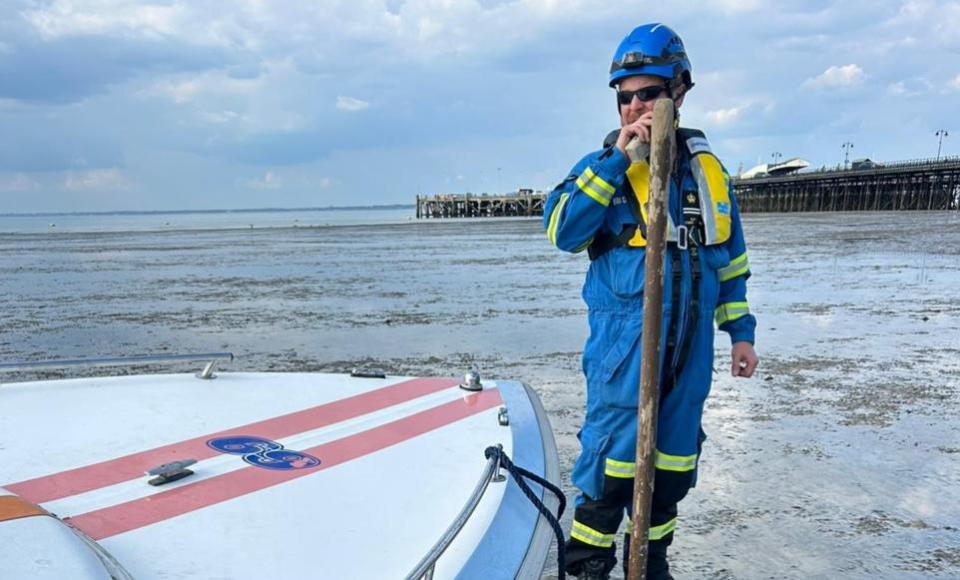 Isle of Wight County Press: Another grounded vessel west of Ryde Pier