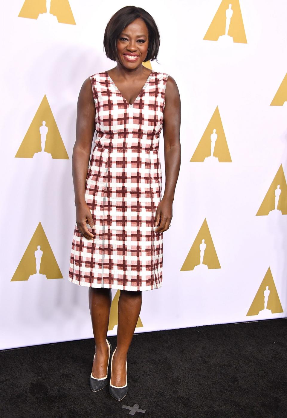 <p>‘Fences’ star Viola Davis went for vintage vibes in a printed Bottega Veneta dress. [Photo: Getty] </p>