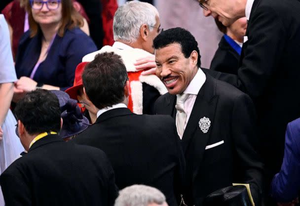 PHOTO: Lionel Richie arrives at Westminster Abbey ahead of the Coronation of King Charles III and Queen Camilla, May 06, 2023 in London. (Gareth Cattermole/Getty Images)