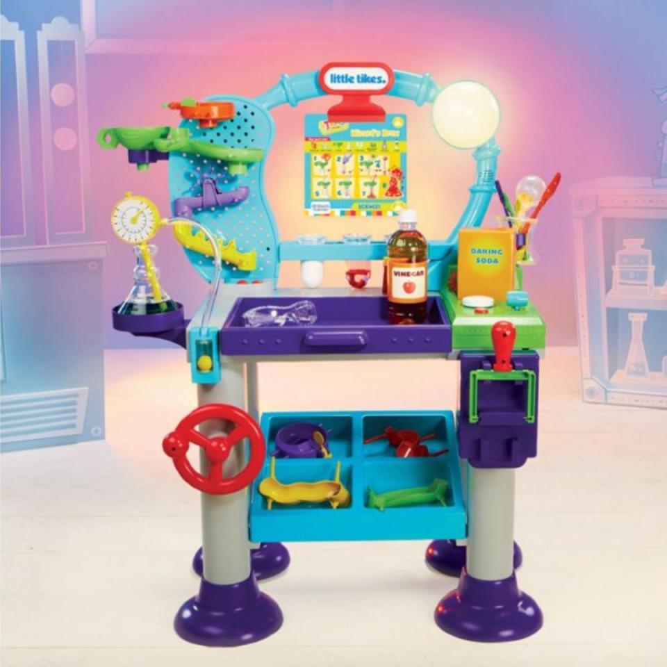 The Stem Jr. Wonderlab from Little Tykes is meant to simulate a laboratory experience for toddlers using 20 hands-on experiments that only require basic household materials to conduct.   You can buy the interactive STEM lab from Walmart for $123.99.