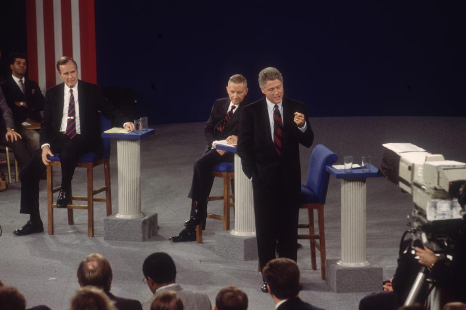 15th October 1992:  From left to right: Presidential candidates George Bush (41st President of the United States), Ross Perot and Bill Clinton during the second presidential debate.  (Photo by Ron Sachs/Keystone/CNP/Getty Images)