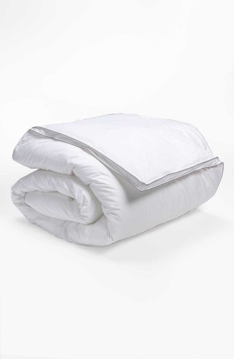 7) Down Alternative Comforter