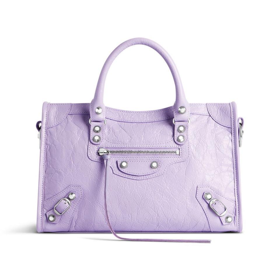 <p><a href="https://go.redirectingat.com?id=74968X1596630&url=https%3A%2F%2Fwww.balenciaga.com%2Fen-us%2Fle-city-small-bag-light-purple-7977892AA9S5306.html&sref=https%3A%2F%2Fwww.elle.com%2Ffashion%2Faccessories%2Fa60400720%2Fbalenciaga-city-bag-relaunch%2F" rel="nofollow noopener" target="_blank" data-ylk="slk:Shop Now;elm:context_link;itc:0;sec:content-canvas" class="link ">Shop Now</a></p><p>Le City Small Bag in Light Purple</p><p>balenciaga.com</p><p>$2350.00</p>