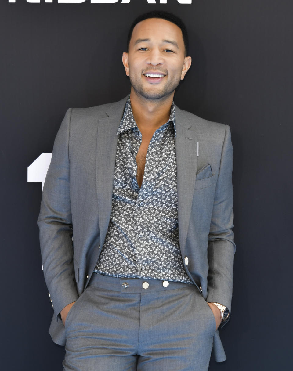 Avec son humour habituel, Chrissy Teigen n'a pas hésité à se moquer gentiment de son mari après ce titre d'homme le plus sexy. Elle a simplement posté une photo de leur fille sur laquelle elle déclare : "Les enfants s'en moquent". (Photo by Rodin Eckenroth/WireImage)