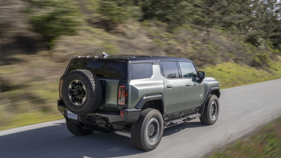 2024 gmc hummer ev suv