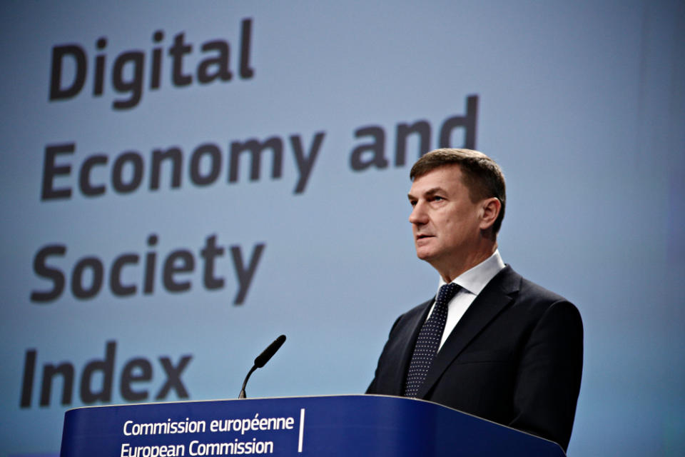 Andrus Ansip European Commission Blockchain