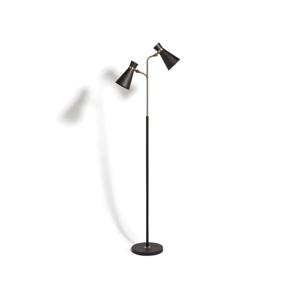 16) Floor lamp