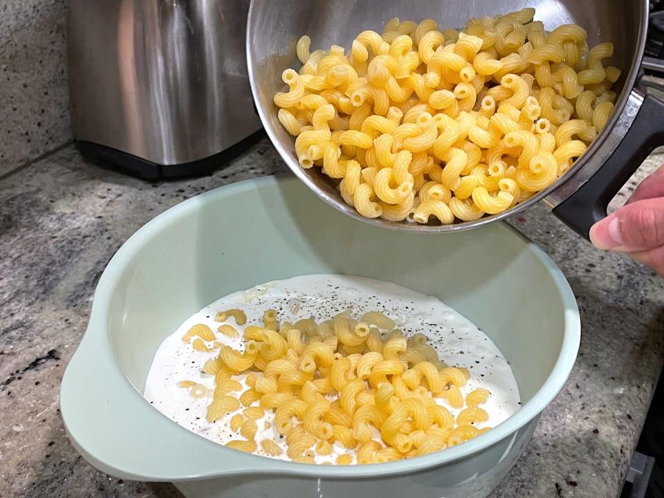 Adding pasta to the Ina mac and cheese sauce