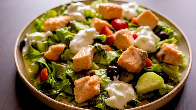 Salad with tzatziki