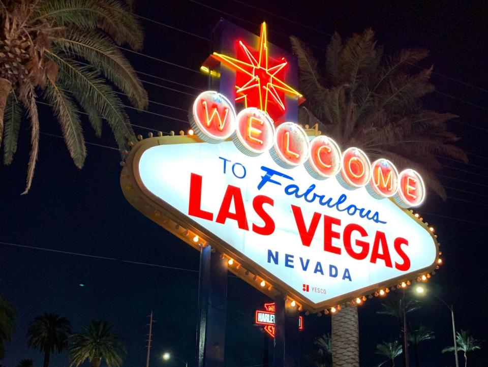 The "Welcome to Las Vegas" sign at night.