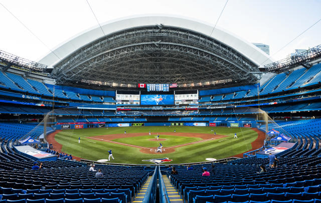 The Marlins had a rain delay in their retractable roof stadium - NBC Sports