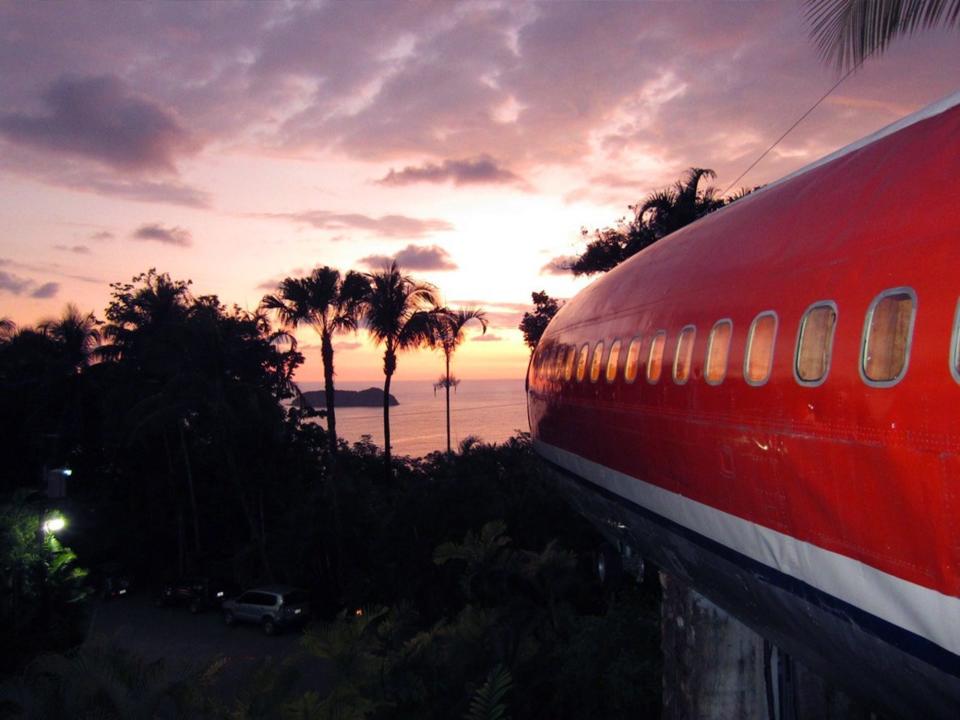 airplane hotel house costa rica fuselage 727 3