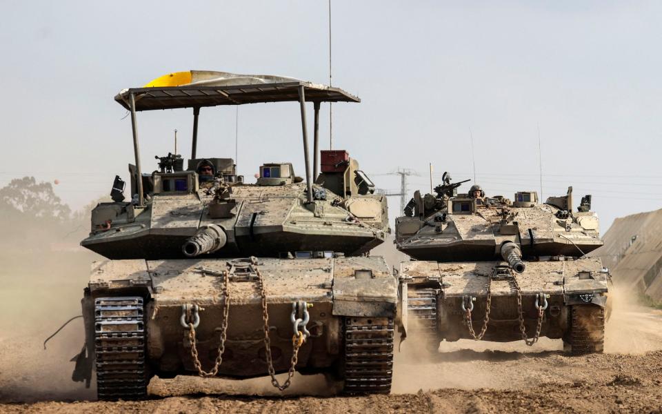 Israeli tanks