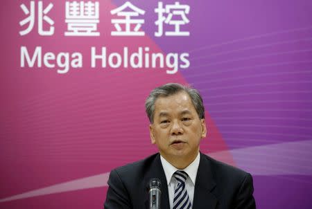 Mega Financial Holding Company Executive Vice President and Compliance Officer Chen Chung-Hsing speaks during a news conference in Taipei, Taiwan August 23, 2016. REUTERS/Tyrone Siu