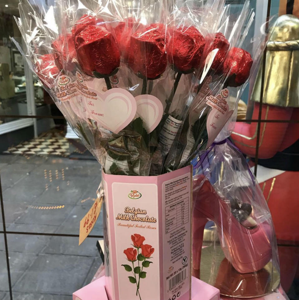 <p>Mantener la dieta en San Valentín será imposible con estas rosas… (Foto: Instagram / <a rel="nofollow noopener" href="https://www.instagram.com/penarthsweets/" target="_blank" data-ylk="slk:@penarthsweets;elm:context_link;itc:0;sec:content-canvas" class="link ">@penarthsweets</a>). </p>