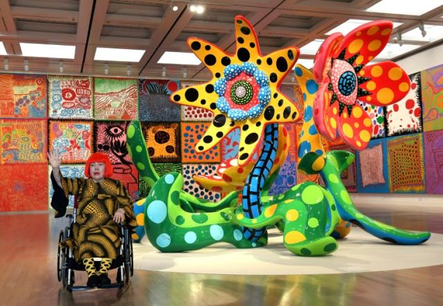 Yayoi Kusama: Polka Dot Queen (草間 彌生)