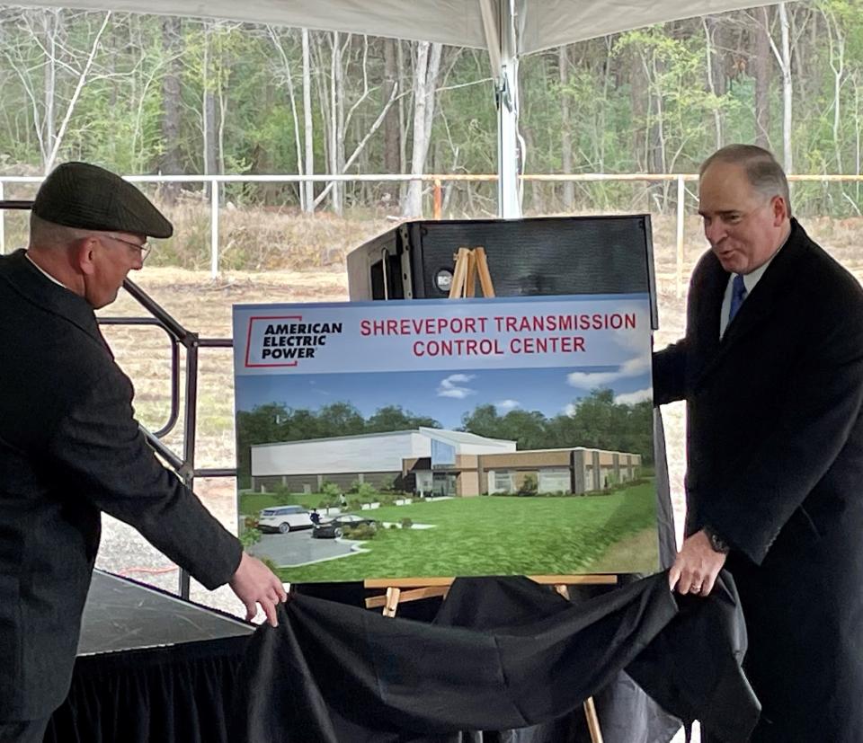 Louisiana Gov. John Bel Edwards, left, and American Electric Power CEO Nicholas Akins, announce a new $100 million Shreveport Control Center project in the new Resilient Technology Park.