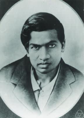 ▲印度數學奇才拉馬努金（Srinivasa Ramanujan）從小展現對於數學的興趣與天份。（圖／ Konrad Jacobs, CC BY-SA 2.0）