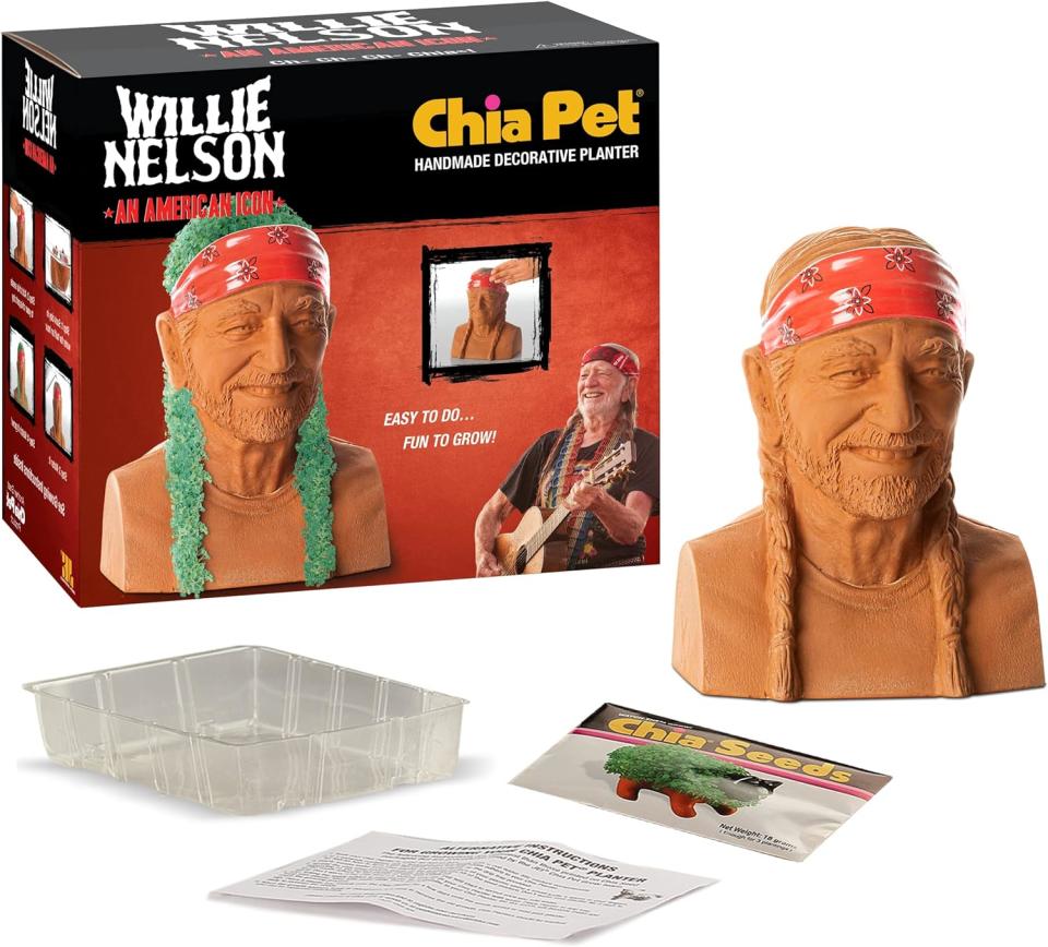 willie nelson chia pet