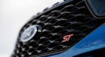 <p>The only engine available on the ST is a twin-turbocharged 3.0-liter V-6 engine that makes 400 hp and 415 lb-ft of torque.</p>