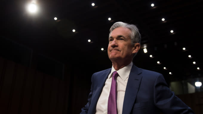 ▲ 美國聯準會主席鮑爾（Jerome Powell）27日發表演說時表示，並不會急於提高利率。