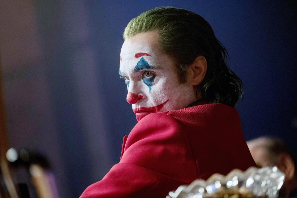 As the Joker, Joaquin Phoenix wore a broccoli green colored wig (Photo: Niko Tavernise / © Warner Bros. / courtesy Everett Collection)