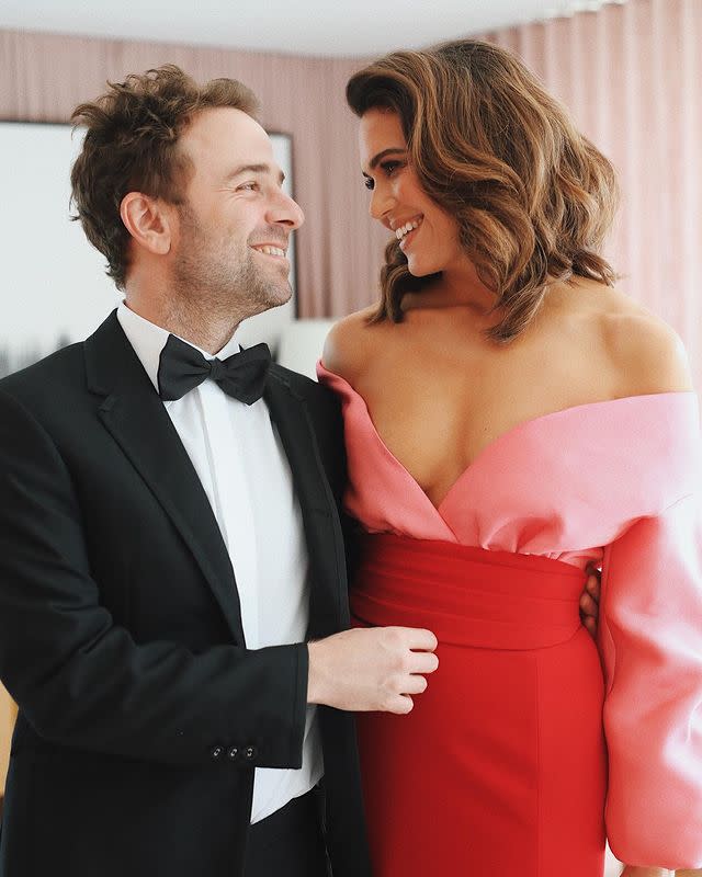 <p><em>This Is Us</em> captured fans' attention and award season alike. Mandy got all kinds of support from her new hubby for her big night at the Emmys. Taylor shared a photo and gushed about his wife.</p><p>He wrote: "If you have ever found yourself wondering who the luckiest guy in the world could possibly be, consider your question answered. I love you @mandymooremm. Amazing to watch you do your thing at the Emmys tonight. Couldn’t have felt prouder. Thanks for letting me tag along."</p><p><a href="https://www.instagram.com/p/B2vSi6dnGes/" rel="nofollow noopener" target="_blank" data-ylk="slk:See the original post on Instagram;elm:context_link;itc:0;sec:content-canvas" class="link ">See the original post on Instagram</a></p>