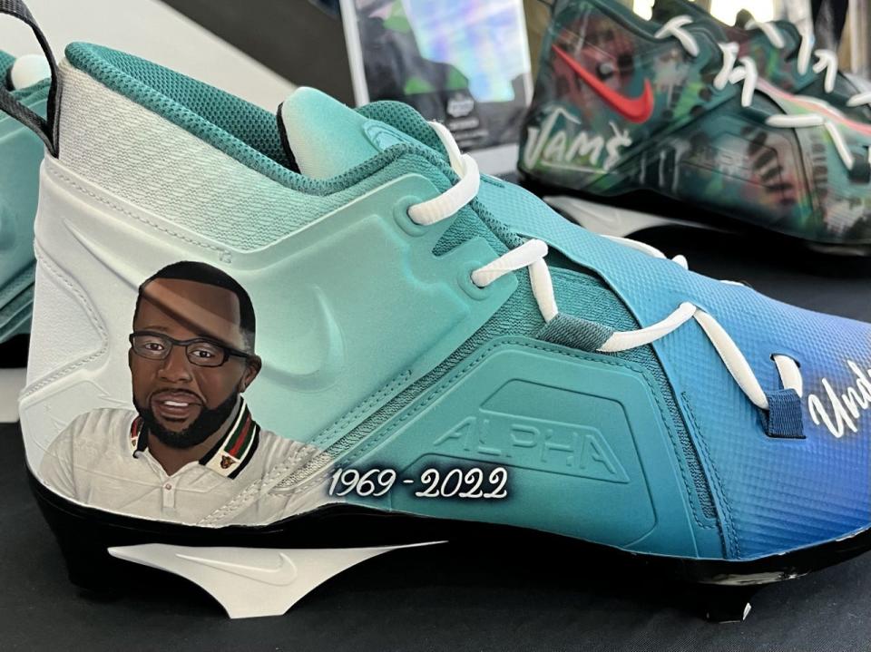Jaguars offensive tackle Jawaan Taylor will wear cleats on Sunday honoring the memory of his father, Robert, who passed away earlier this year.