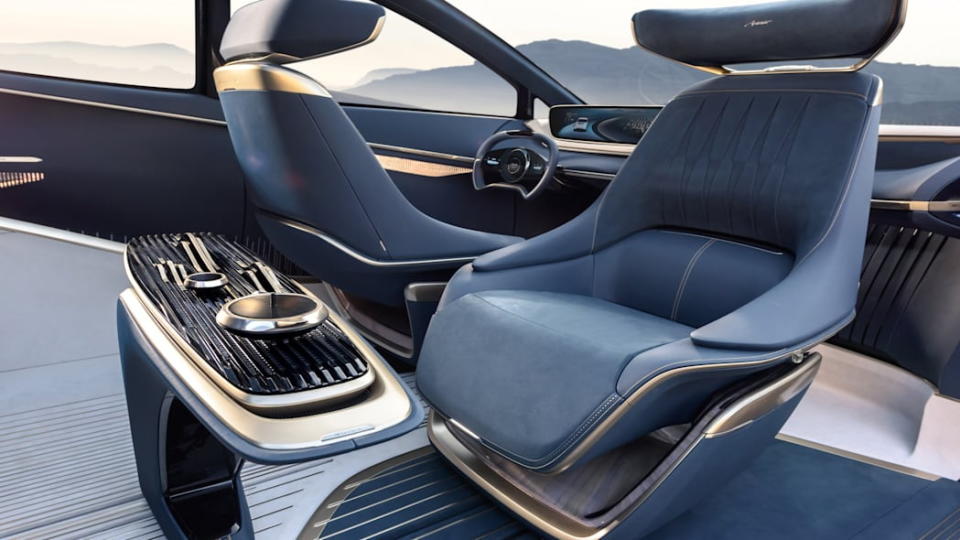 圖／Buick GL8的座艙設計靈感來自中國山水景觀，甚至還配備充滿意境的茶盤。