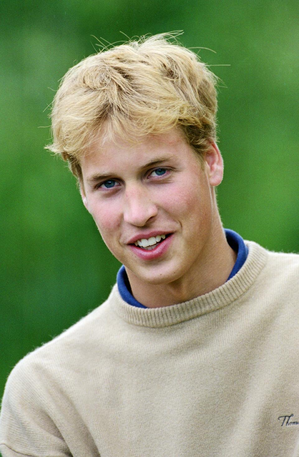 Guillermo está irreconocible en esta imagen, que fue tomada cuando tenía 18 años. No solo se trata de la cantidad de pelo, sino también del tono rubio que lucía. (Foto: Tim Graham / Getty Images)