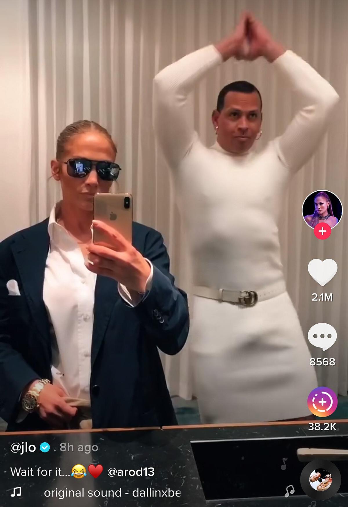 Jennifer Lopez and Alex Rodriguez Are the Latest Stars to Do the 'Flip the  Switch' Craze — Watch