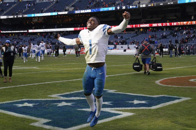 Detroit Lions safety Kerby Joseph prays in the end zone before an NFL  football game against the Chicago Bears Sunday, Nov. 13, 2022, in Chicago.  (AP Photo/Charles Rex Arbogast Stock Photo - Alamy