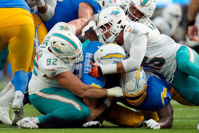 Zach Sieler, Jaelan Phillips sacks of Justin Hebert seal Dolphins' win